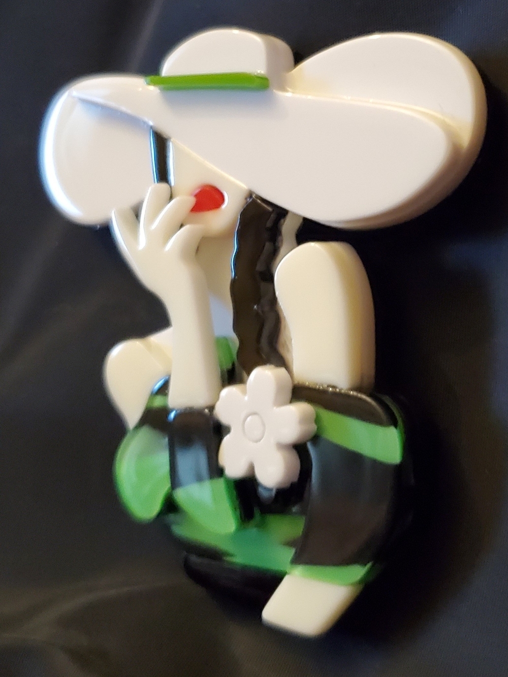 Stylish Woman Silhouette Brooch in White, Black & Green